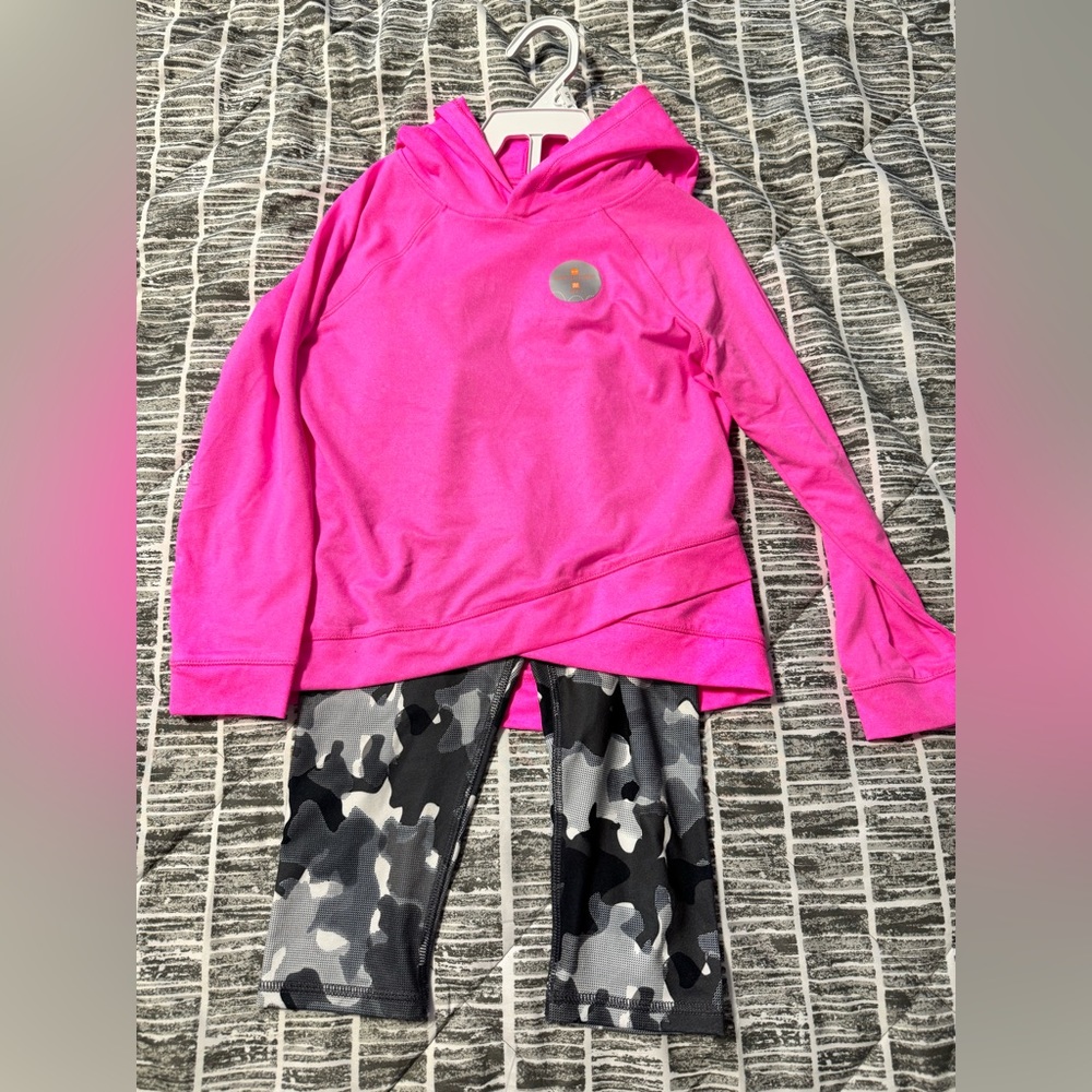 NWT 5T jumping beans girls athletic set